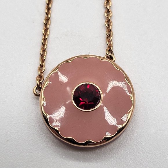 The Marc Jacobs Medallion Pendant Necklace Pink Red Rose Gold Tone - Picture 1 of 7